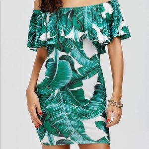 NWOT Off the shoulder ruffle leaf print dress